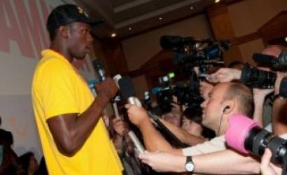 Bolt beats Beckham to bag WTA Face of Travel