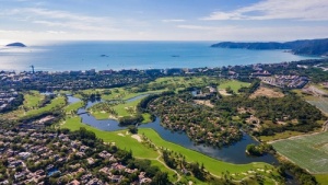 Tropical Paradise Sanya Makes Itself a Top Golfing Destination in China