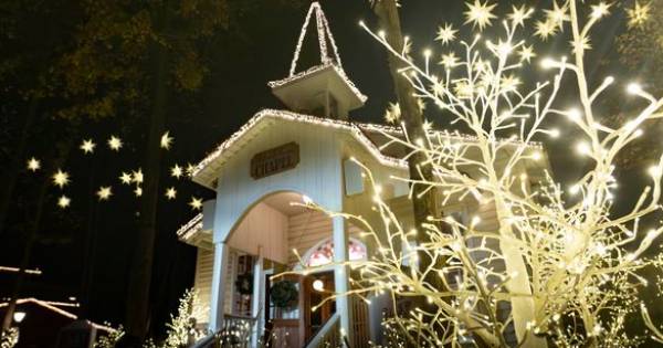 Tennessee Holiday Miracle: Lights, Wonder, & Unexpected Twists!