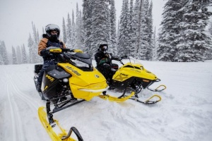 SKI-DOO MOBILIZES ITS COMMUNITY TO RIDE RESPONSIBLY FOR THE UPCOMING WINTER SEASON