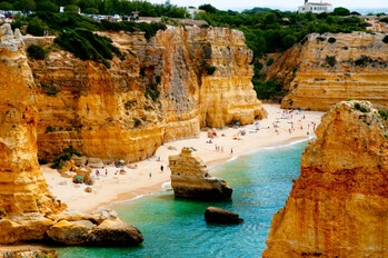 EXPEDIA REPORTS 96% OF TRAVELERS WANT TO DO NOTHING ON THEIR NEXT VACATION