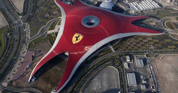 Ferrari World Fanzone: Esports Thrills & 5 Days of High-Octane Action!