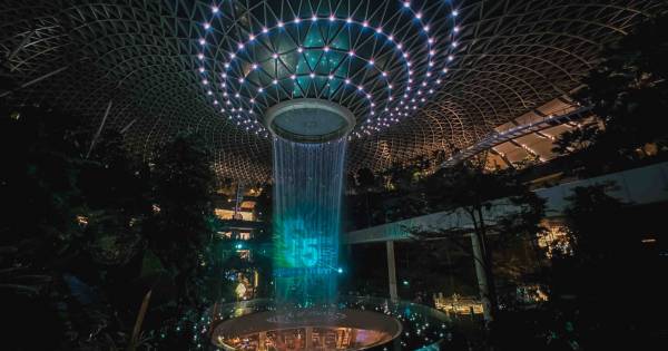 Jewel Changi Airport Celebrates Fifth Anniversary with Spectacular Events and New Offerings Breaking Travel News