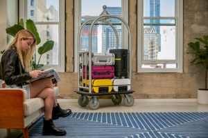 SAMSARA LUGGAGE MAKES THE HEADLINES AS THE UN-CARRIER ON TAKES THE TRAVEL WORLD BY STORM