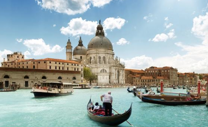 Venice Asks Tourists to Help Cut Down on Pollution