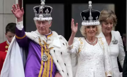 King and Queen appear on balcony at Buckingham palace after Coronation