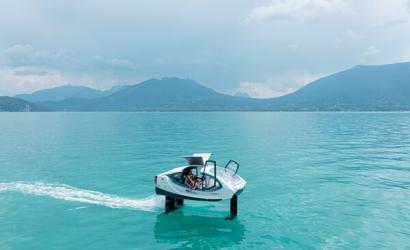 SeaBubbles Launches France's First Commercial Service of zero-emission 'Flying' Hydrofoil Boat