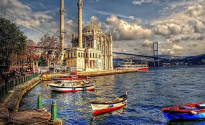 Tourist arrivals in Türkiye rise sharply