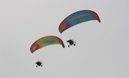 Paragliding festival offers tourists fresh experience in Nha Trang