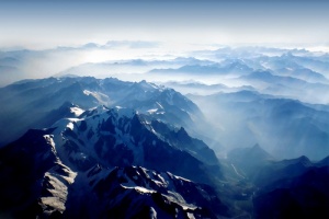 Avalanche traps schoolchildren in French Alps
