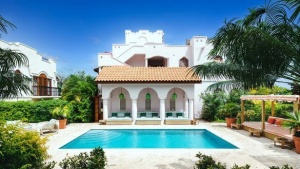 Easter in Paradise: Sun, Adventure and Family Fun in Dream Destinations
