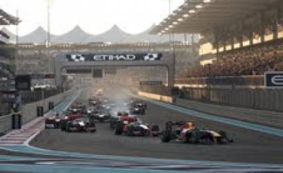 Hamilton wins Abu Dhabi Grand Prix