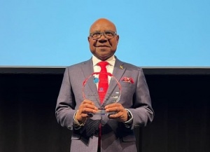 Bartlett Receives Tourism Lifetime Achievement Award in Germany