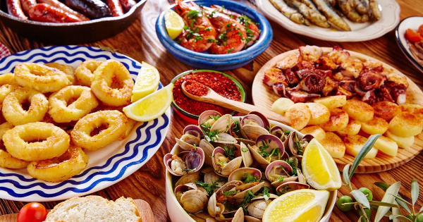 US Tourists in SHOCK! Spain's Culture Creates Travel Mania?!