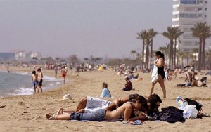 Spain remains the top winter sun destination for chilly Brits for the third year running