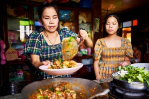 A Taste of Bangkok: Exploring the City’s Vibrant Food Scene