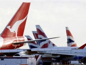 Qantas seeks return to black with Emirates deal